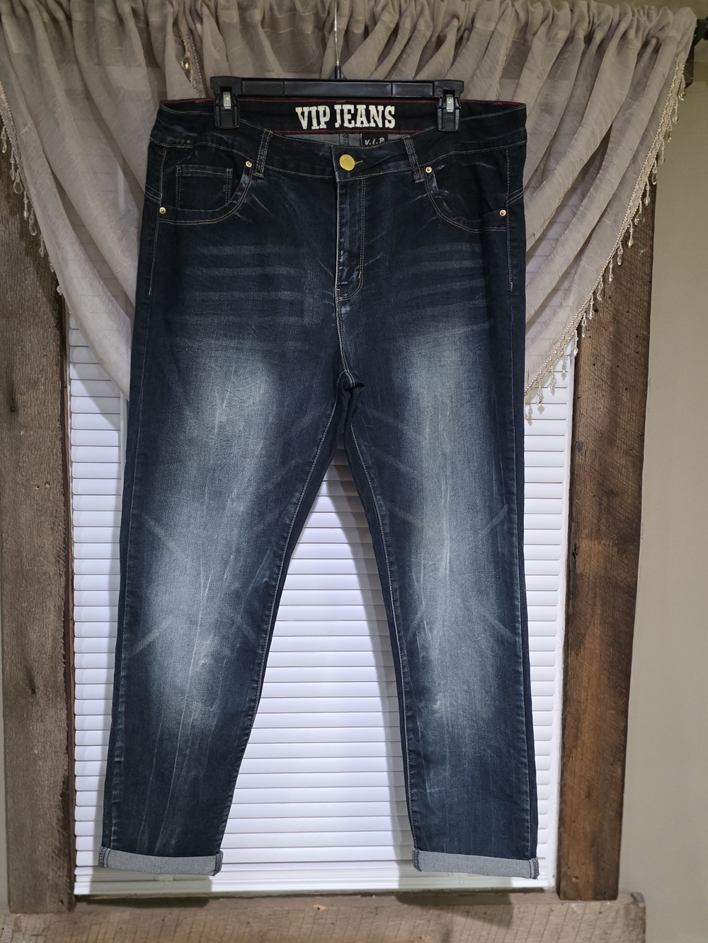 VIP Women’s Washed Dark Blue Ankle Crop Jeans